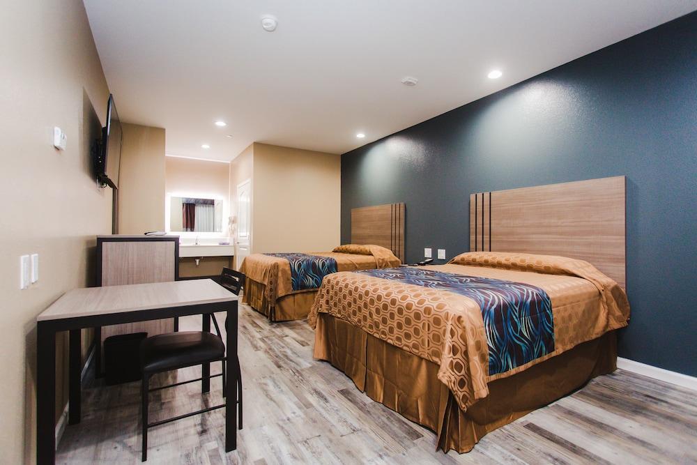 Budget Host Inn and Suites photo 2