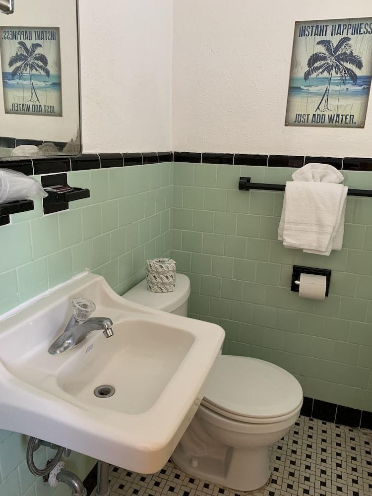 SunShine Motel photo 23