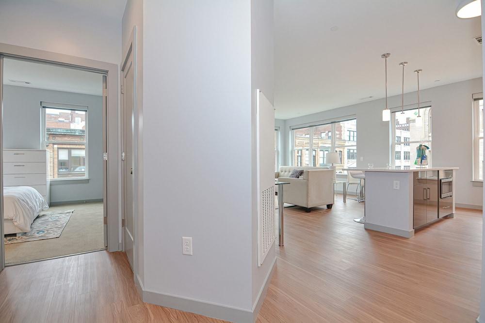 Global Luxury Suites Downtown Providence photo 20