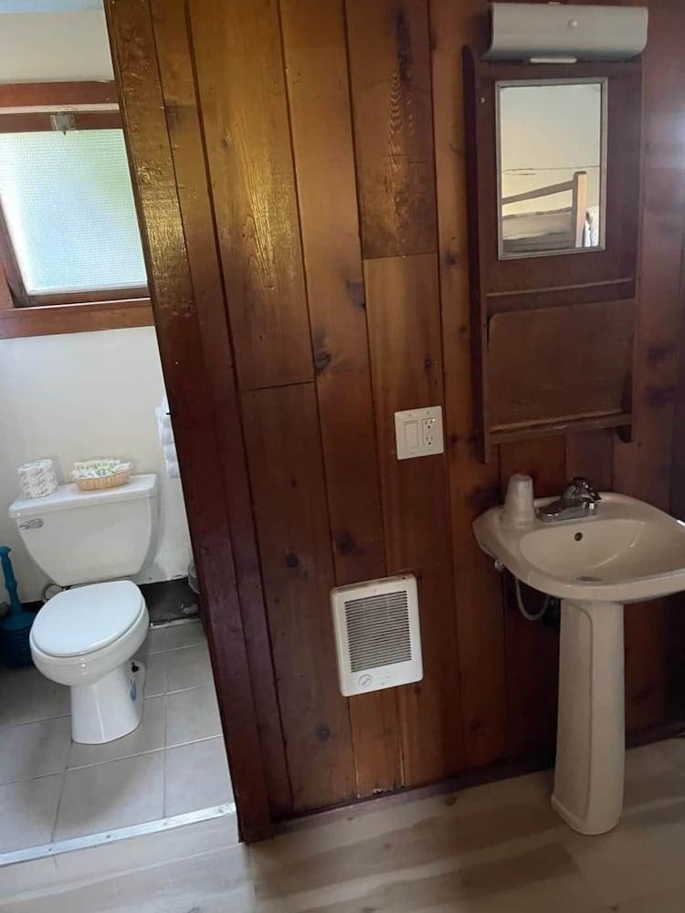 Curley's Resort & Dive Center photo 19