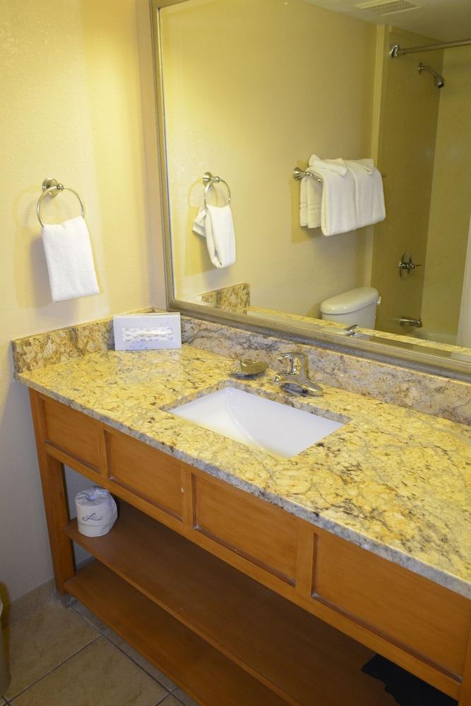 Nautilus Inn photo 26