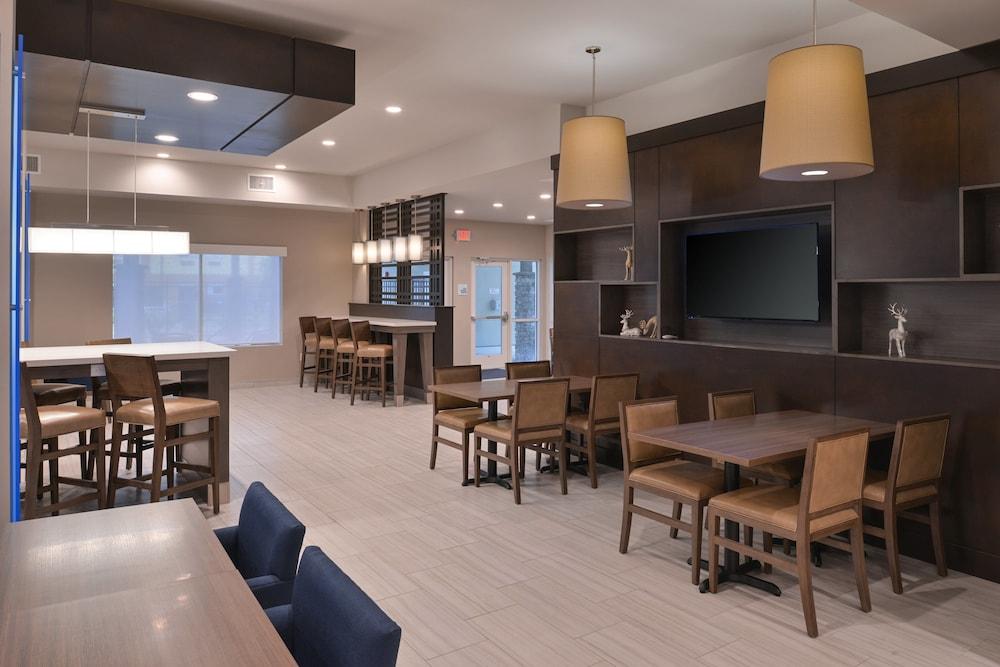 Holiday Inn Express & Suites Houston E - Pasadena by IHG photo 35