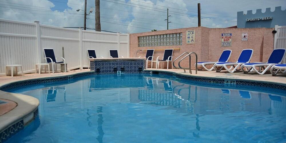 Flamingo Inn photo 19
