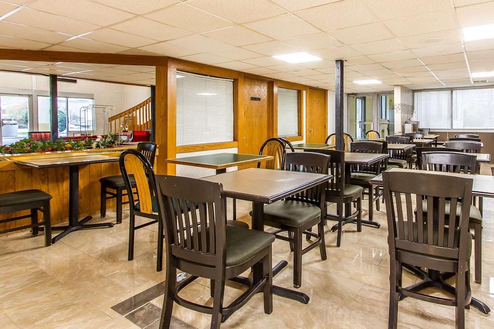 Rodeway Inn Bloomington - Normal West photo 15