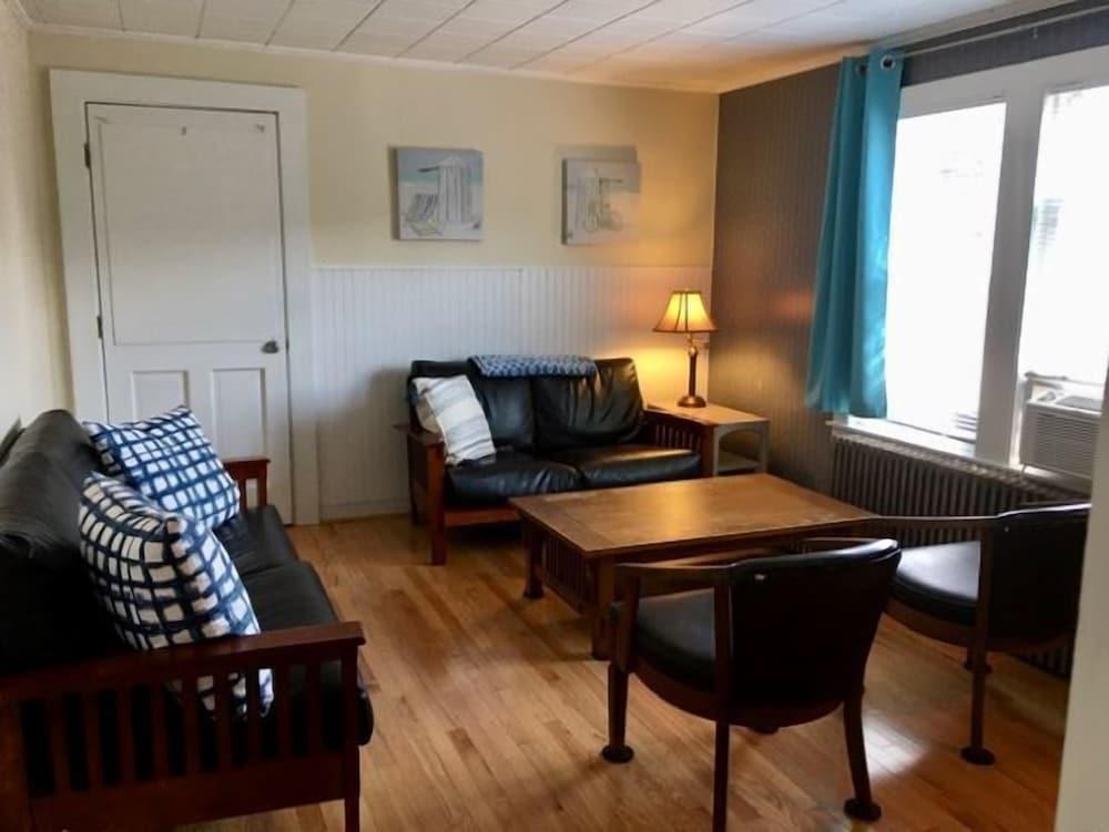 Seagrass Inn photo 44