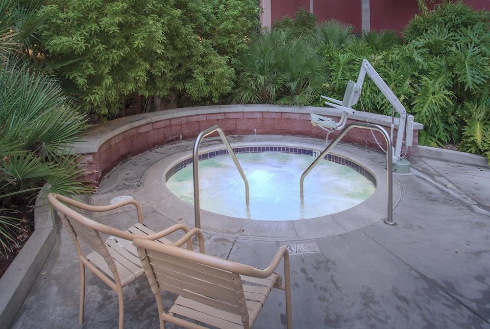 WorldMark Anaheim photo 16