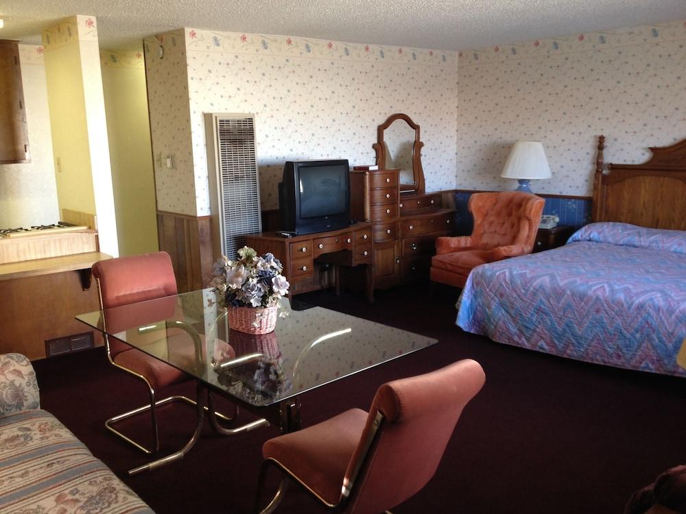 Warrick Plaza Inn photo 3