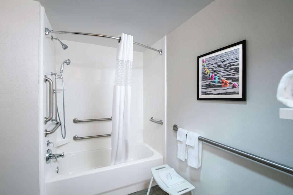 Hampton Inn Gainesville photo 18