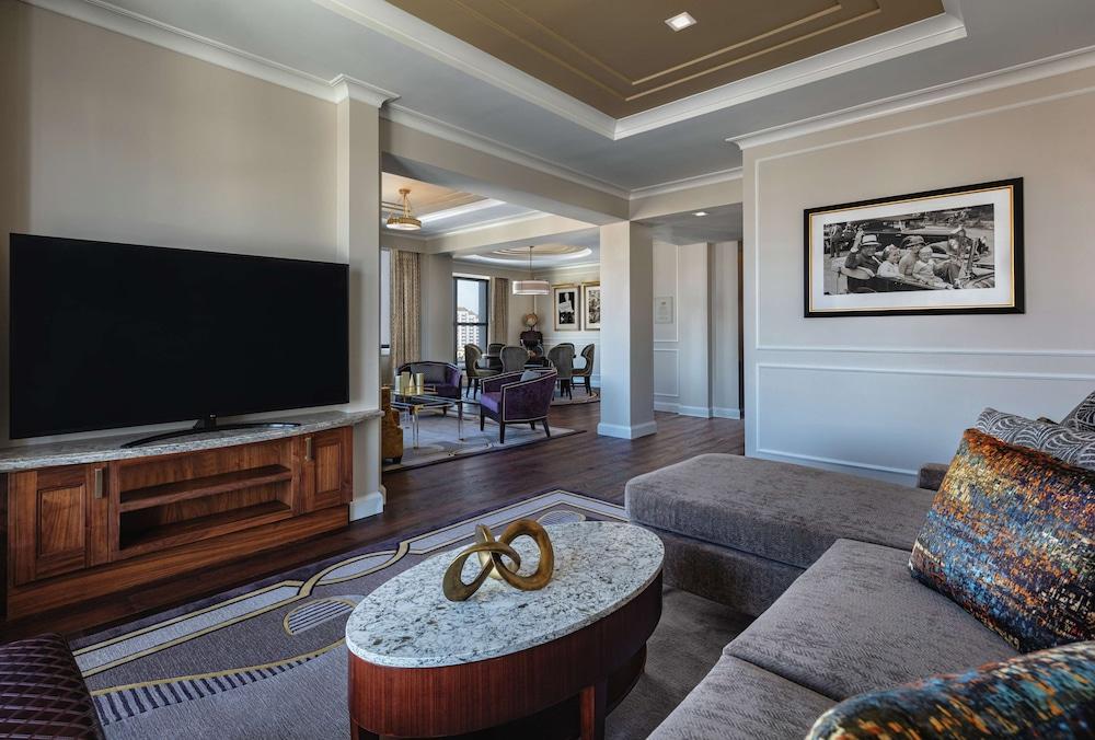 Higgins Hotel, Official Hotel of The National WWII Museum, Curio Collection by Hilton photo 34