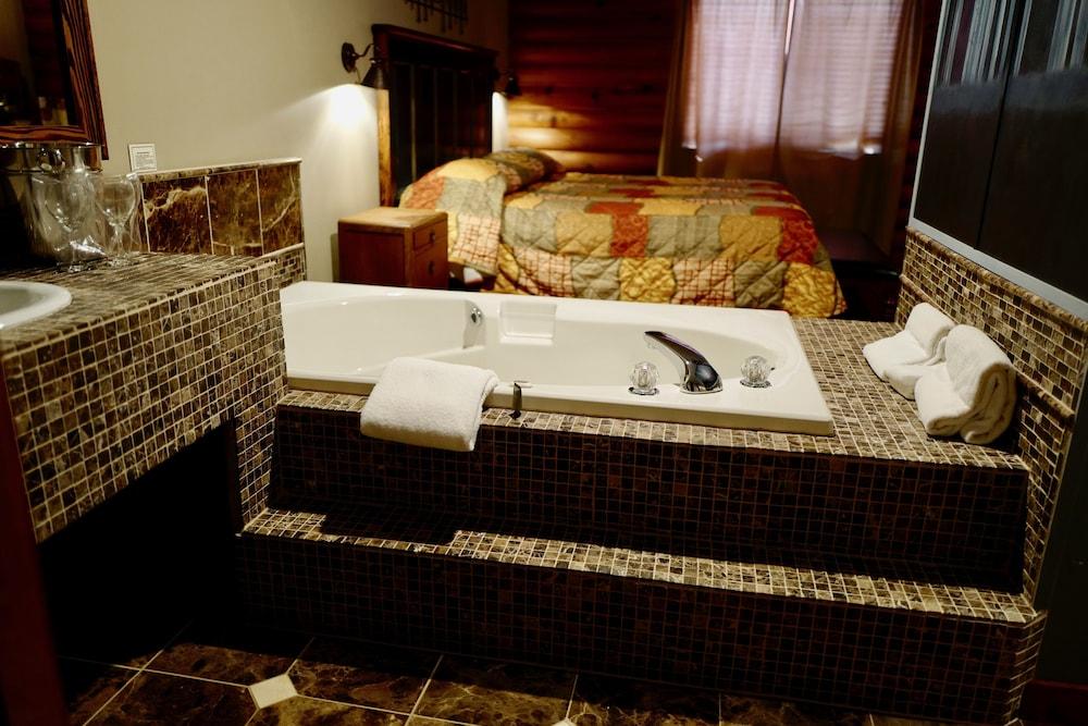 Sumas Mountain Lodge photo 33