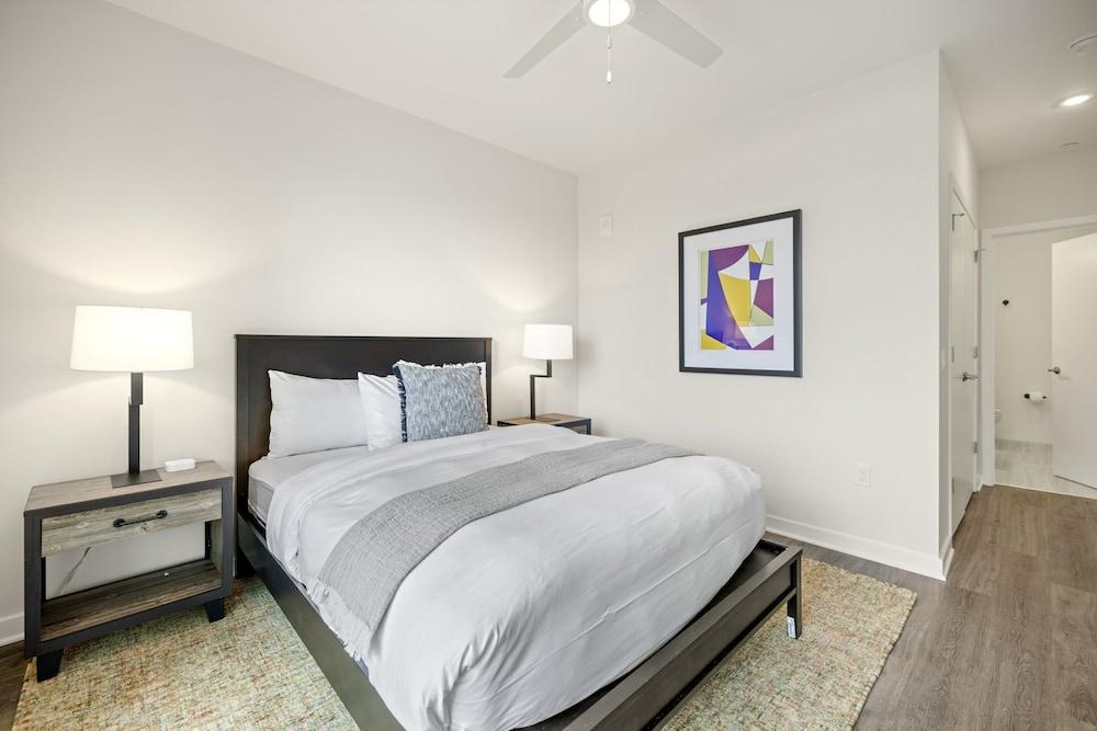 Placemakr Cathedral Heights photo 79