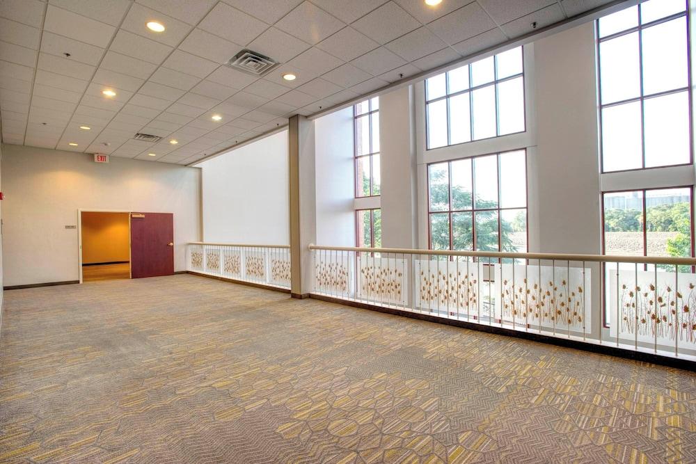 Springhill Suites by Marriott Lawrence photo 47
