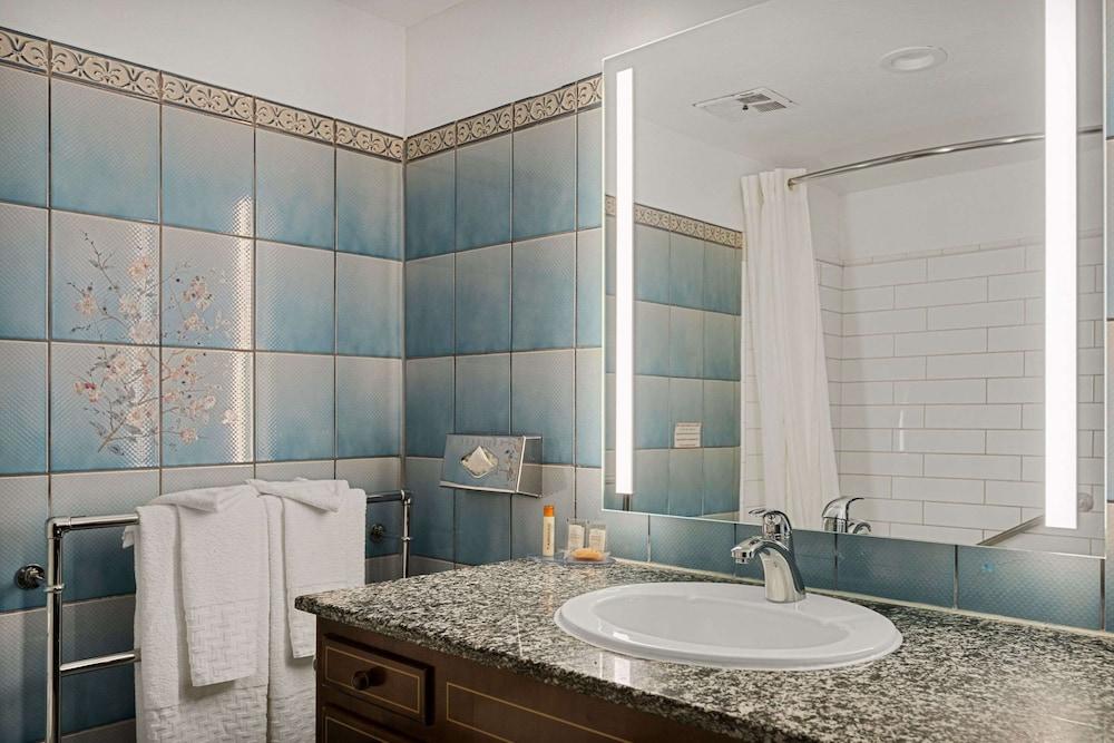 Chateau Big Bear Boutique Hotel, BW Signature Collection photo 52