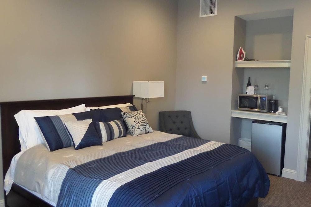 The Inn at Elijah McLeans photo 2