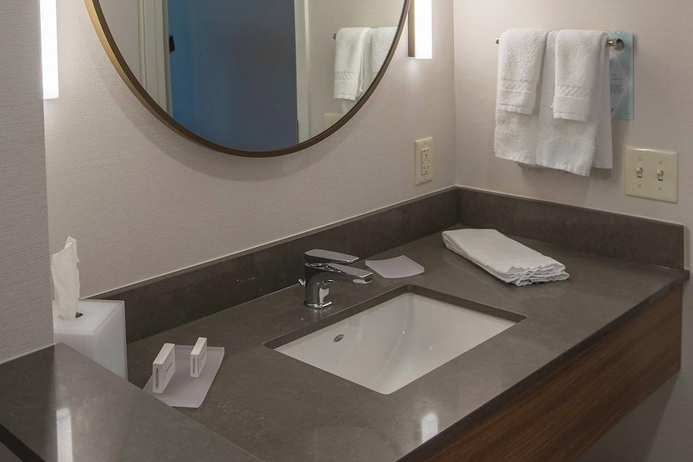 Fairfield Inn & Suites by Marriott Philadelphia Valley Forge/Great Valley photo 33