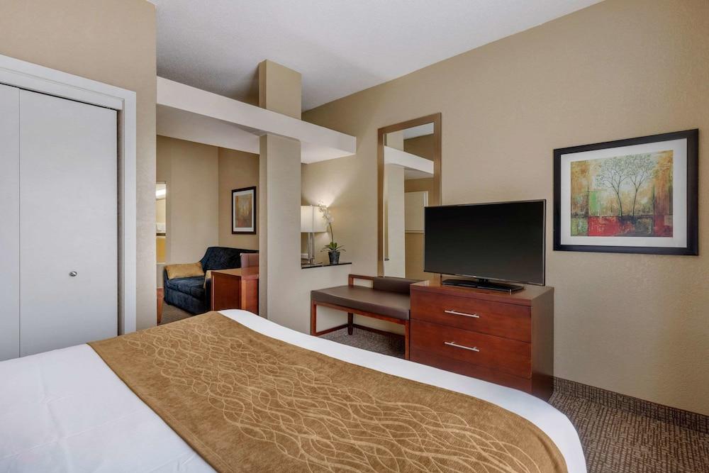 Comfort Inn & Suites Camden photo 28
