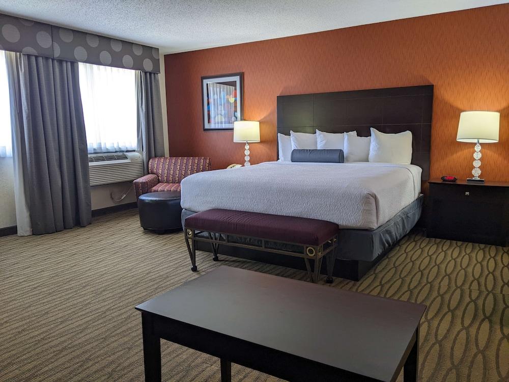 Spark by Hilton Eden Prairie photo 2