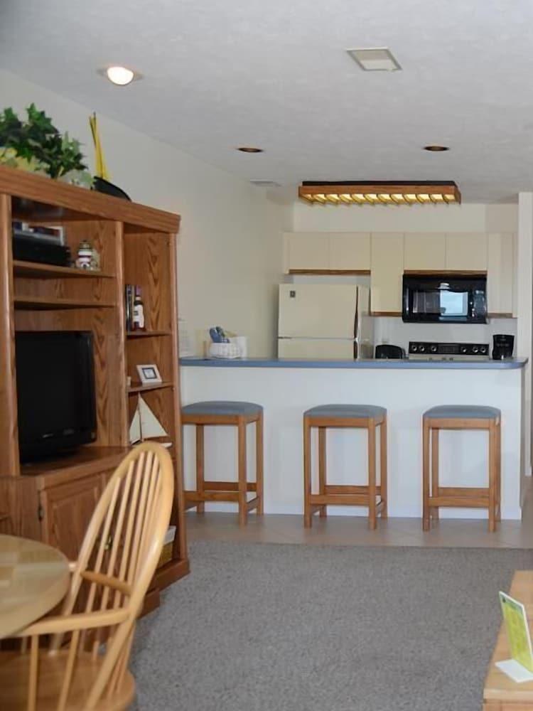 Beach Condominium Hotel photo 53