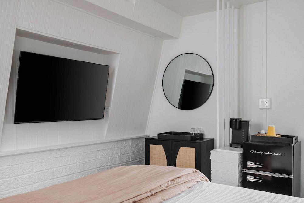 Haleys Court Boutique Motel photo 10