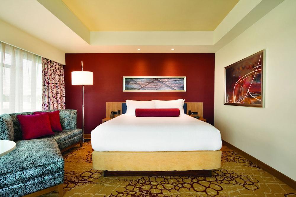 The Landing Hotel at Rivers Casino & Resort photo 9