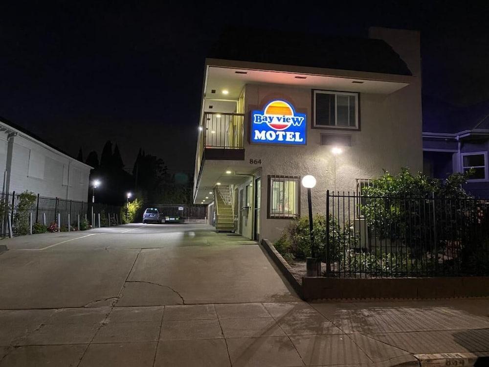 Bayview Motel photo 18