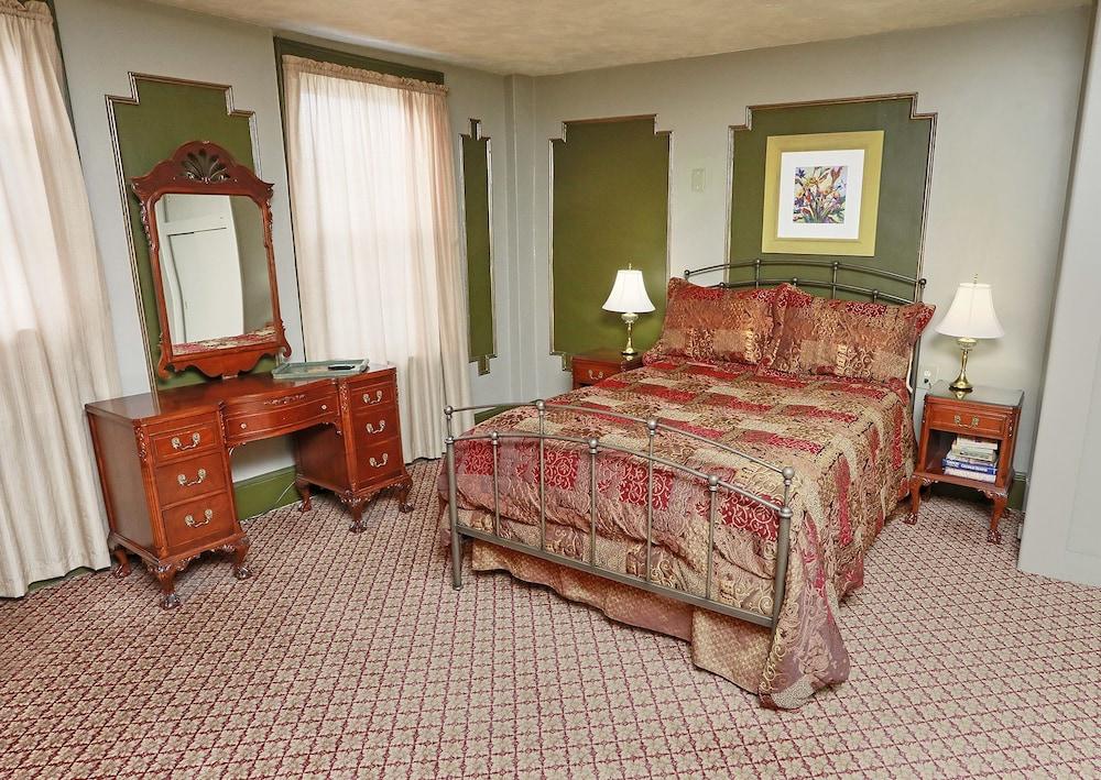 Schwartz's Inn photo 2