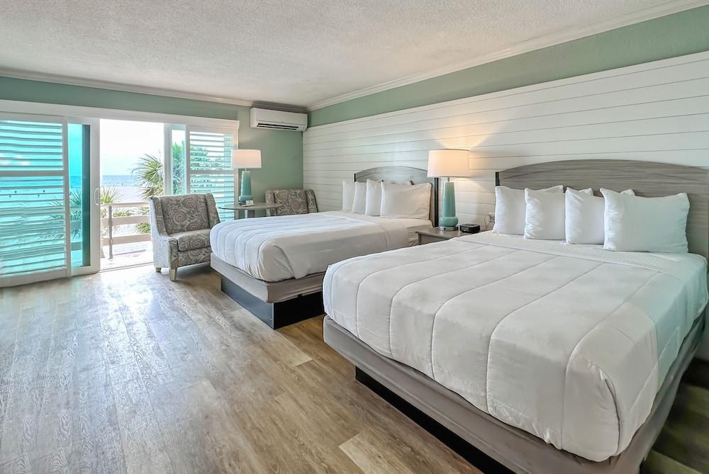 Thunderbird Beach Resort photo 6