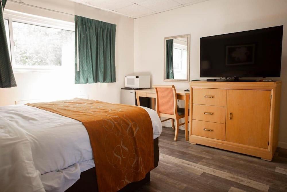 Bedford Motel photo 26