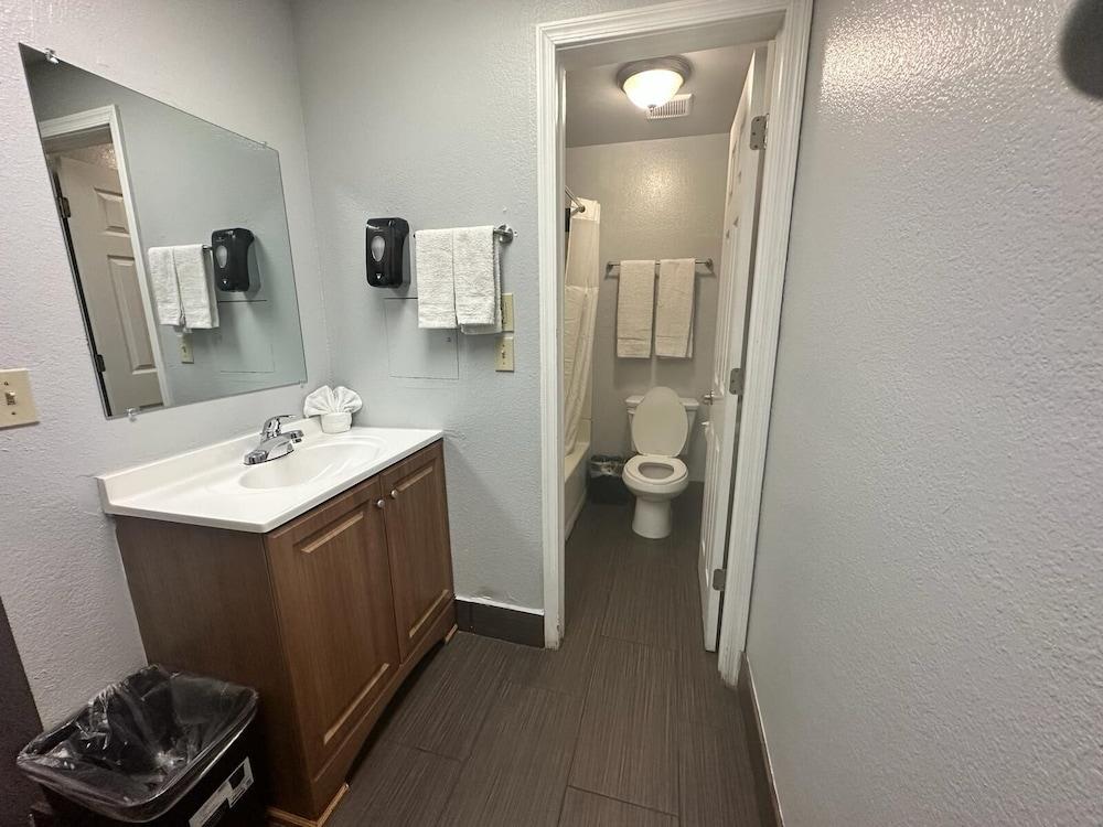 Canyon Inn Motel photo 7
