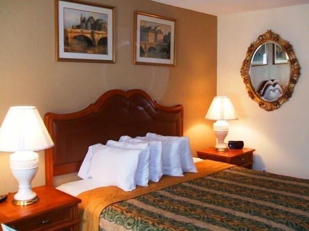 A Victory Hotel - Southfield photo 16