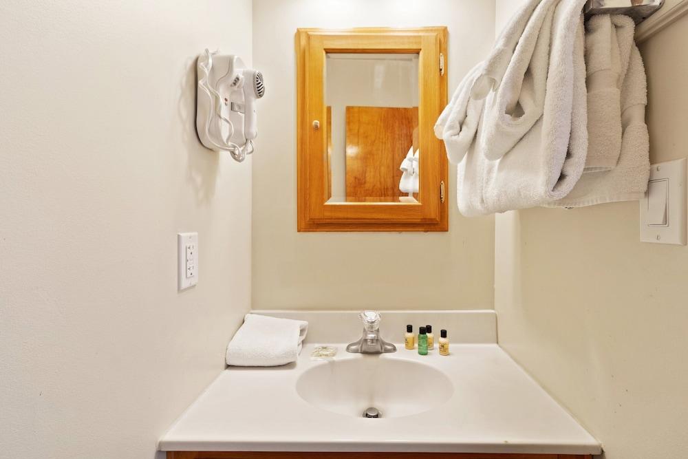 Shawnee Village Resort photo 53