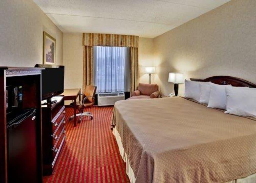 Quality Inn & Suites Somerset Downtown photo 29