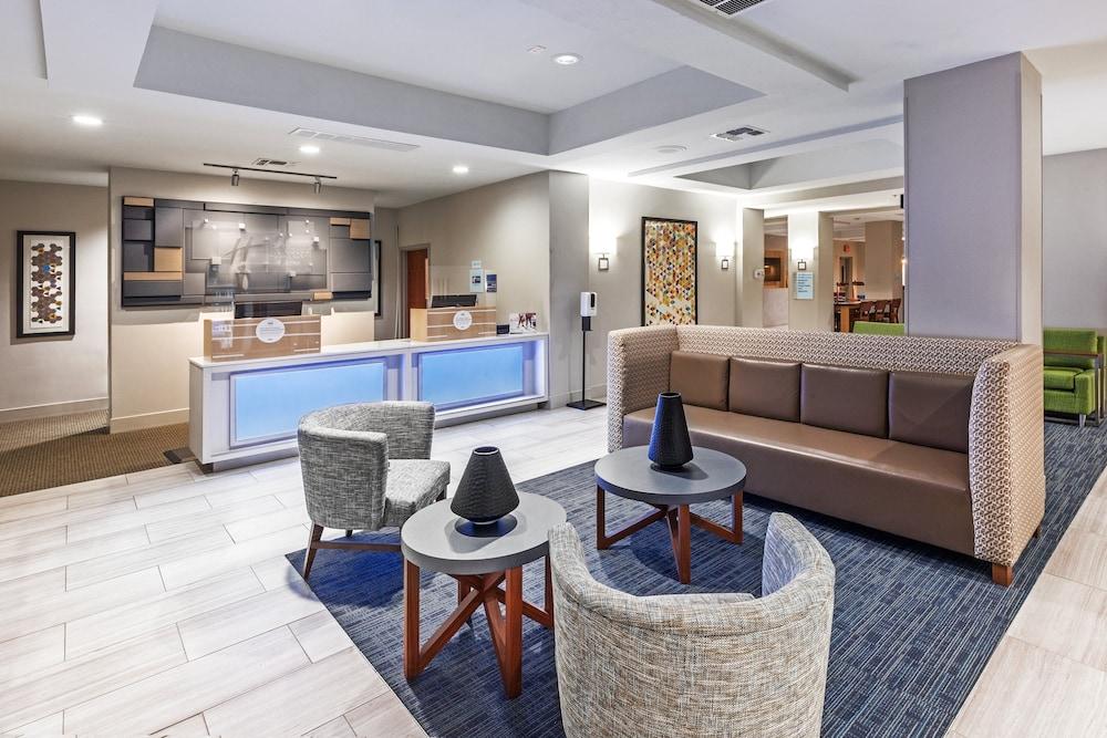 Holiday Inn Express & Suites West by IHG photo 39
