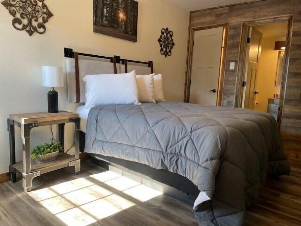 Whitetail Inn photo 4