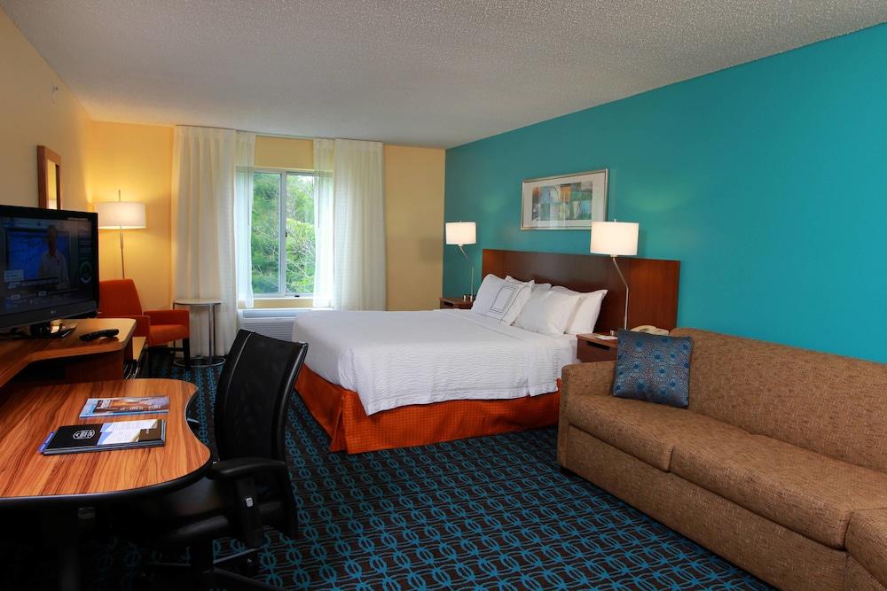 Spark by Hilton Traverse City photo 5