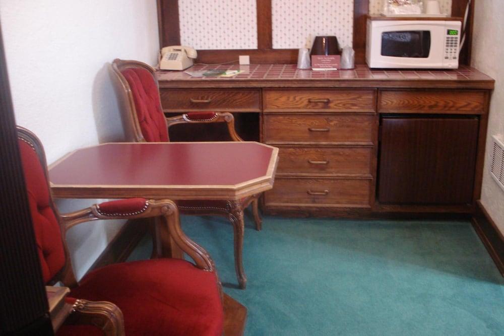 Sequim West Inn photo 17