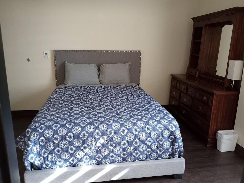 Rochester Hotel photo 7