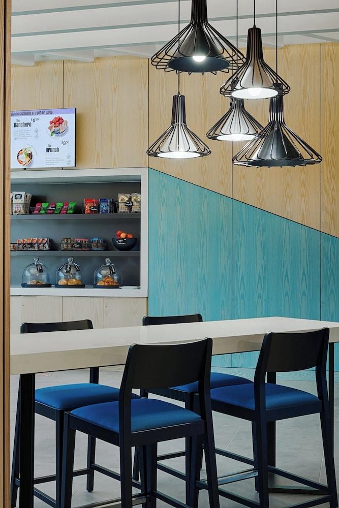 Aloft Columbus University District photo 26