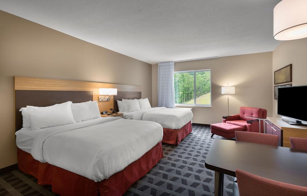 TownePlace Suites by Marriott Boone photo 8