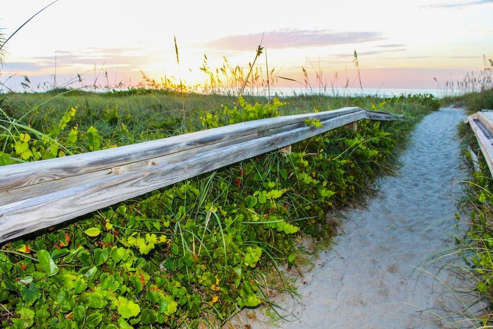 The Resort on Cocoa Beach photo 53