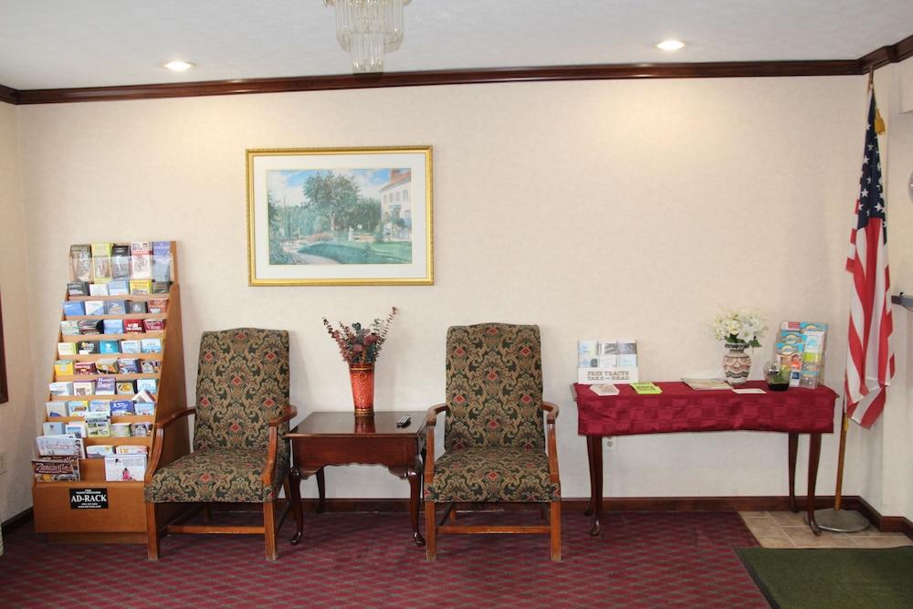 Budget Inn - Troy photo 16