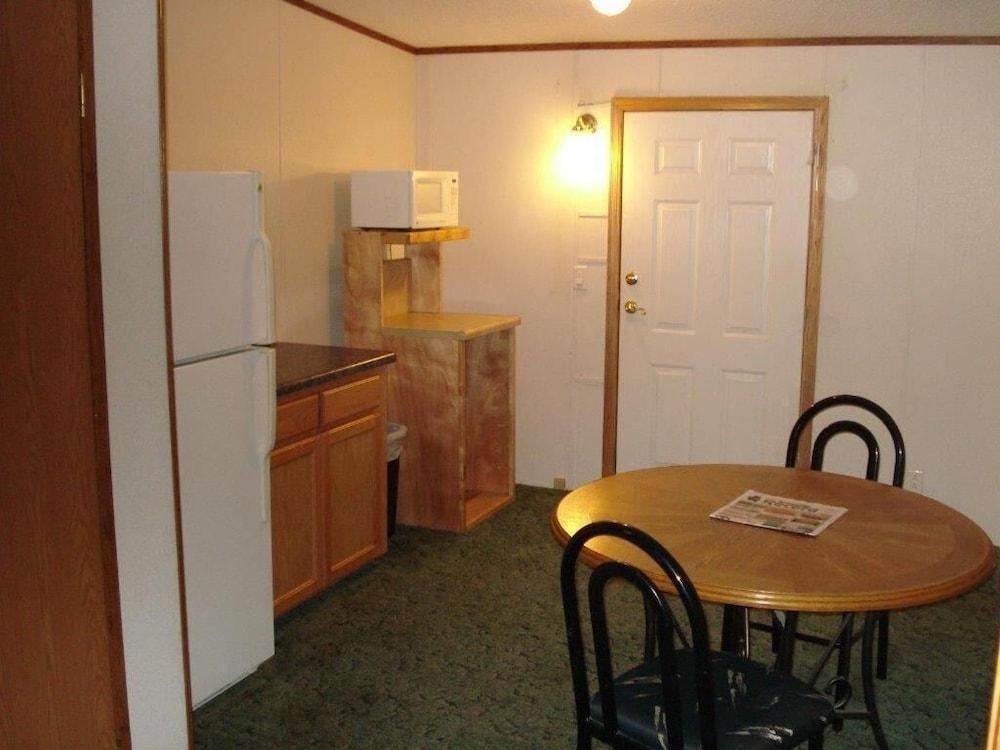 Comfort Green Motel photo 35