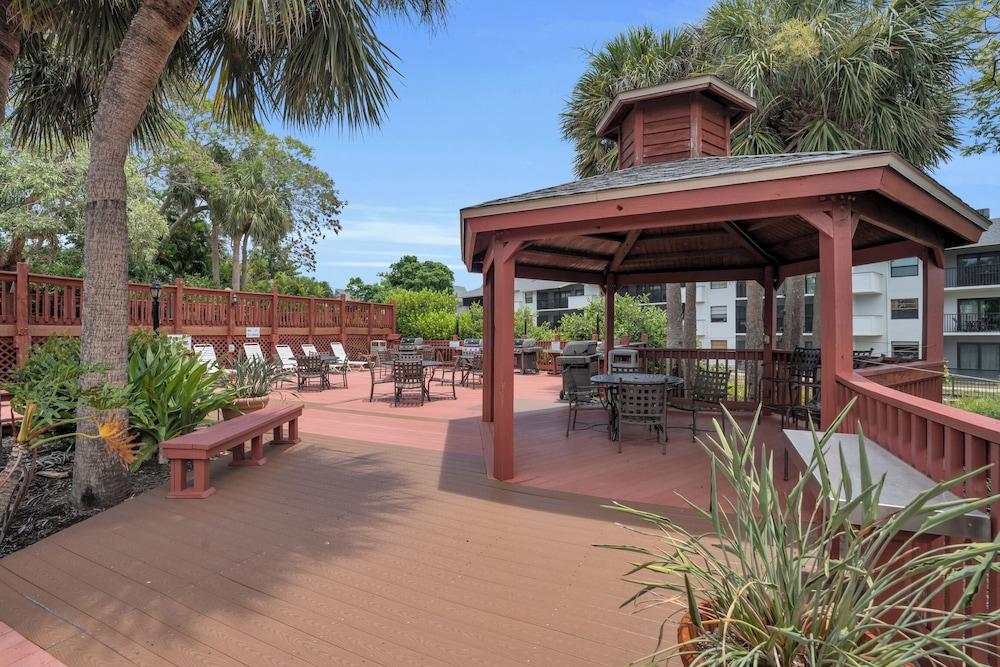 Park Shore Resort photo 58