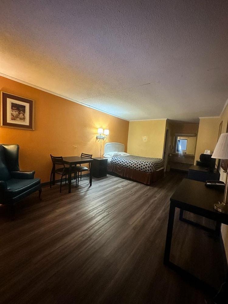 Loyalty Inn Rockingham photo 19