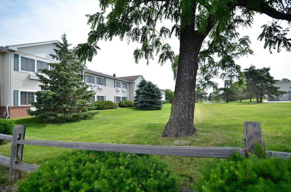 Best Western Plus University Park Inn & Suites photo 29