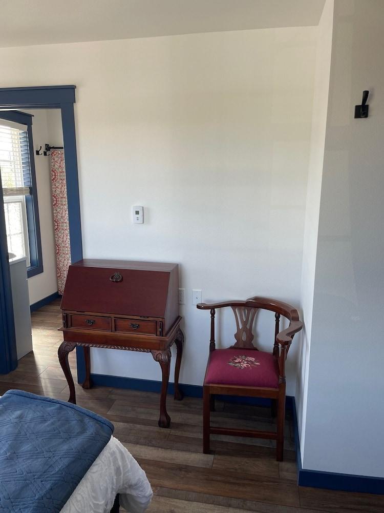 Hyland Hotel photo 21