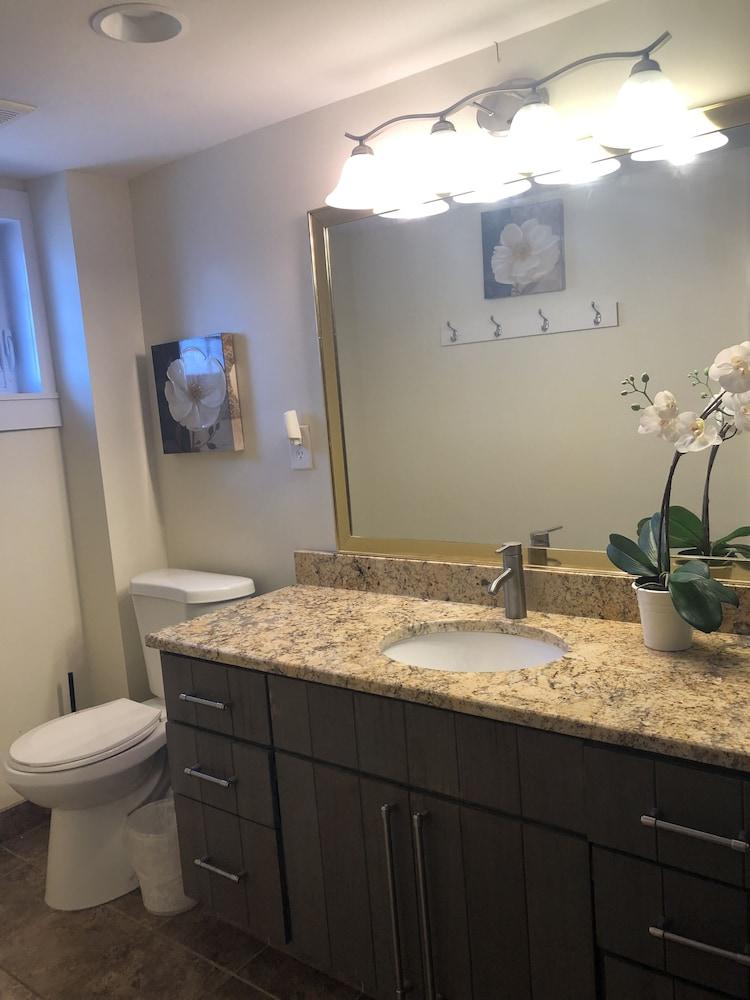 Ocean Manor Inn photo 64