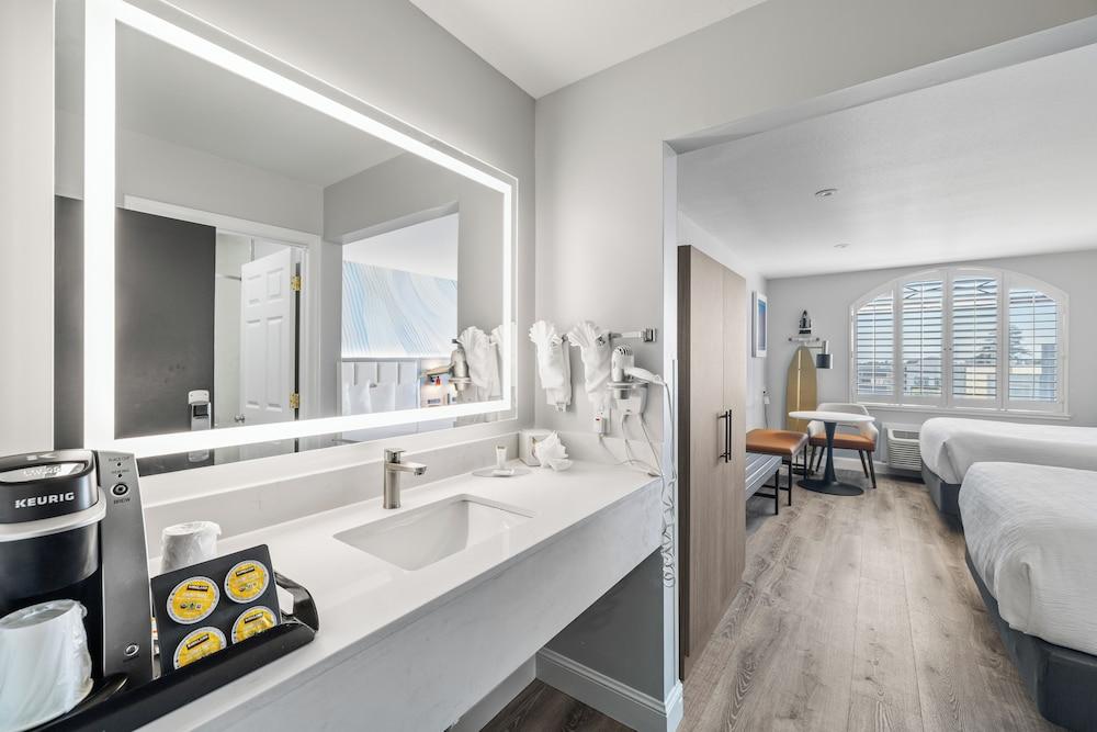 Hotel Skye SFO photo 5