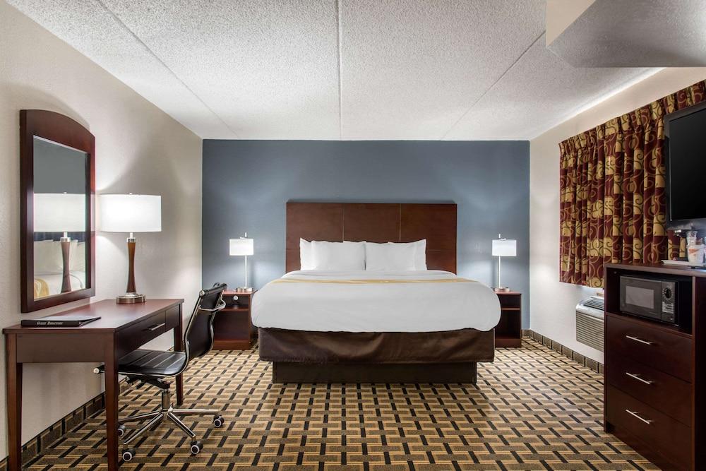New Prague Inn & Suites photo 48