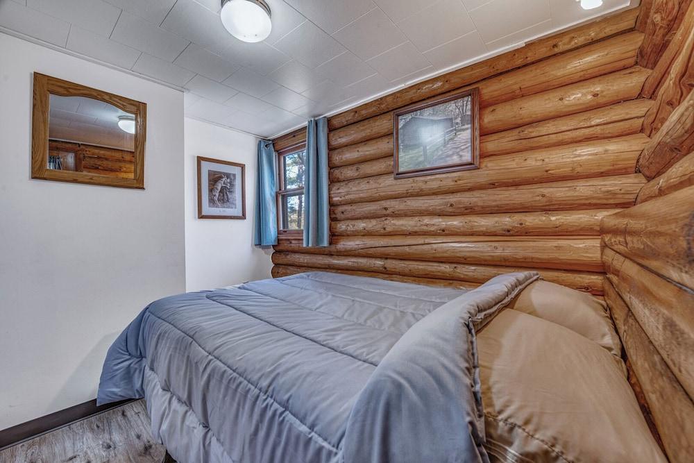 Edgewater Resort photo 52